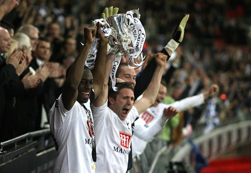 仅21场！杰伦·布朗成为队史开赛最快达成600+100+100的球员