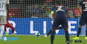 西甲：巴萨主场3-0完胜瓦伦西亚（西甲-巴萨主场三球零封瓦伦西亚）