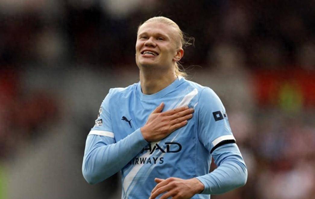 欧冠连场进球+斯帅赏识，米体：尤文正积极寻求与麦肯尼续约（欧冠连场建功获斯帅认可，米体：尤文正加速推进与麦肯尼续约）