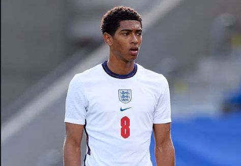 下半场心态爆炸！埃迪11中5得到11分10篮板6犯离场