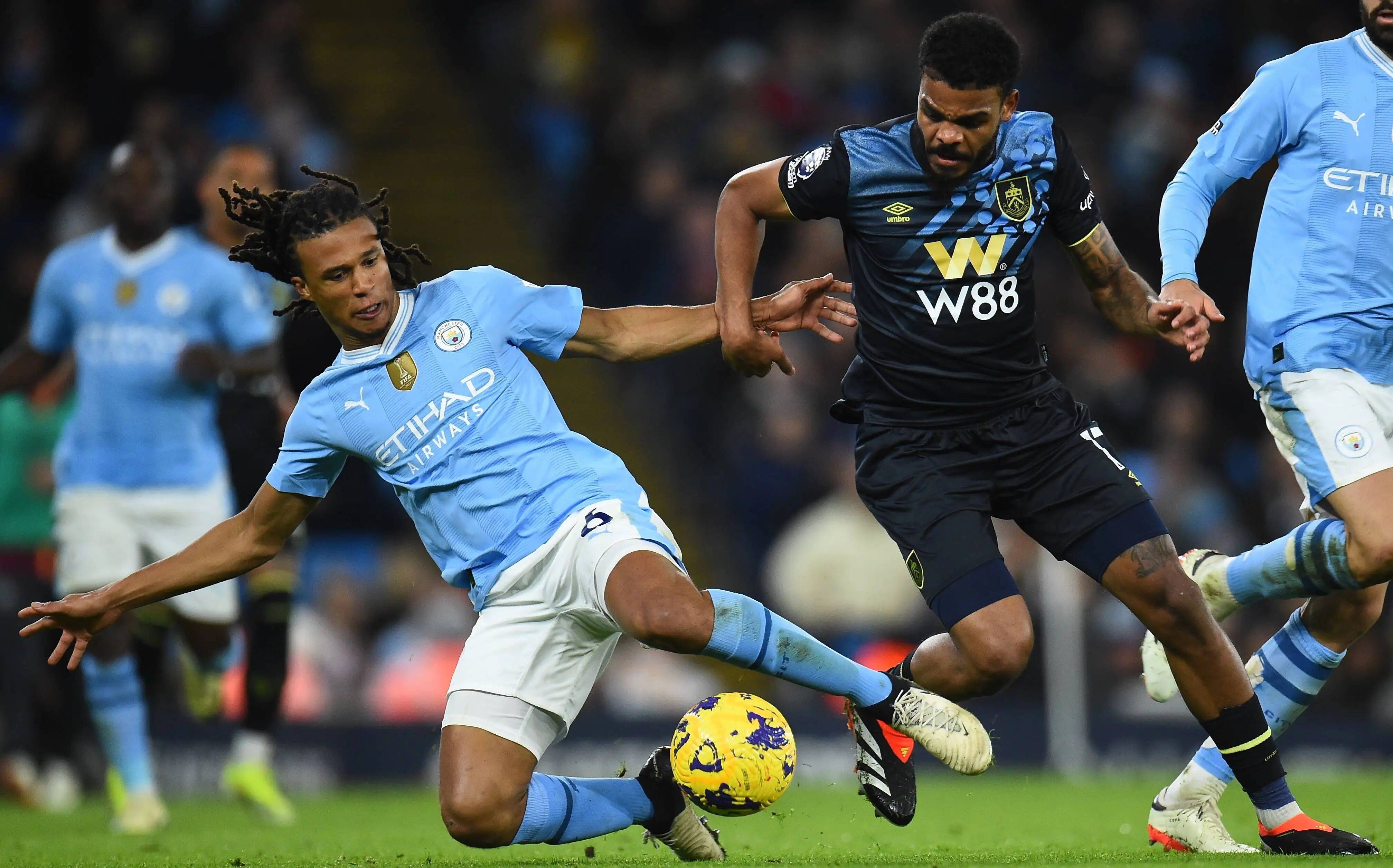 苏超上座人数TOP10：南京奥体占七席，决赛62329人观众创纪录