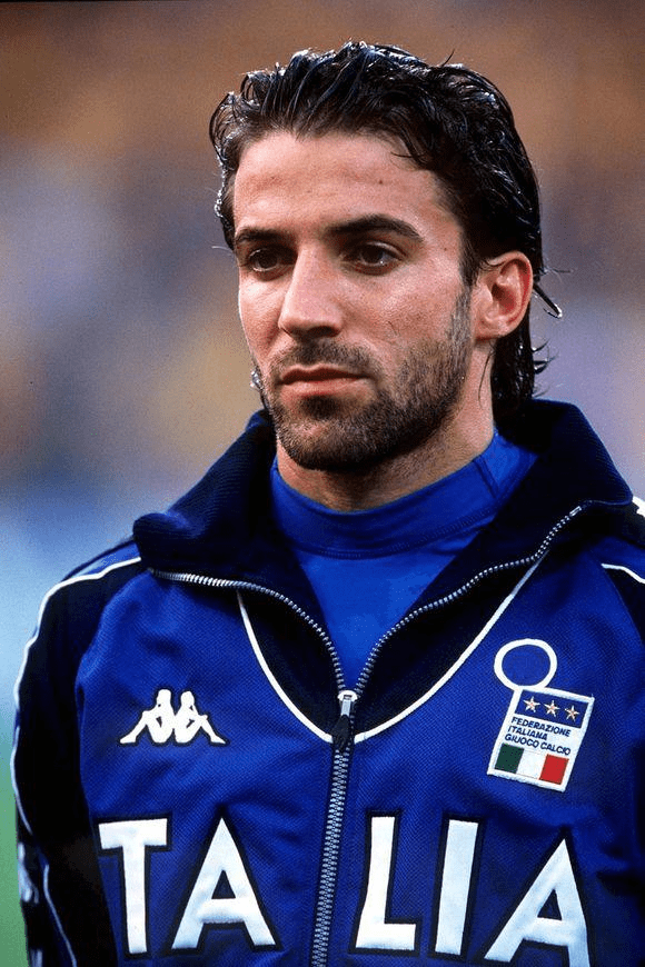 官方：辽宁铁人签下云南玉昆后卫迪力穆拉提（辽宁铁人官方宣布签约云南玉昆后卫迪力穆拉提）