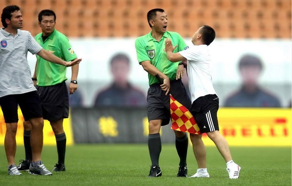 中足联官方：如发现俱乐部与球员签“阴阳合同”，将勒令降级