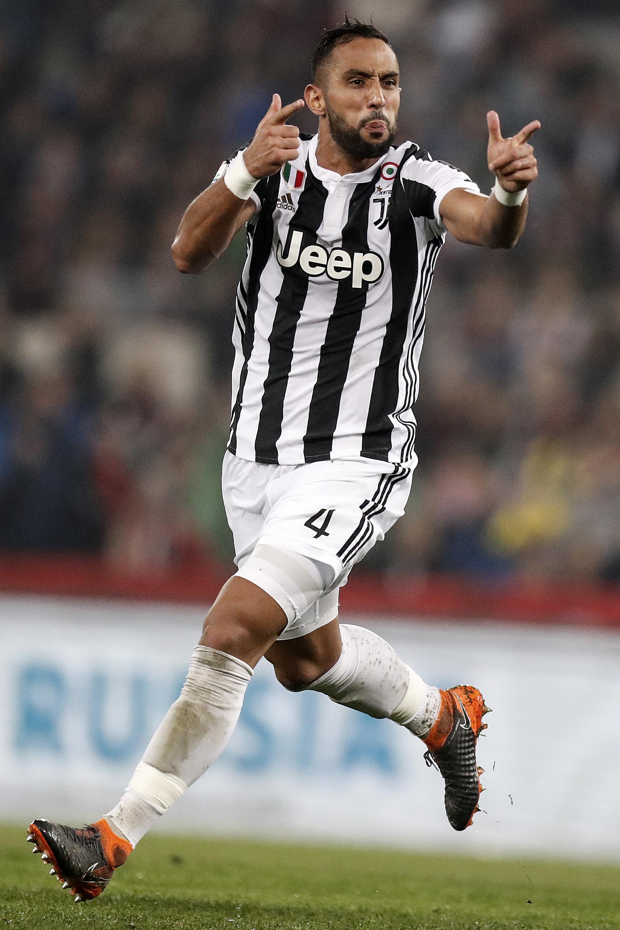 大博阿滕：我去巴萨得征得梅西的同意；夸他是谎言我喜欢C罗