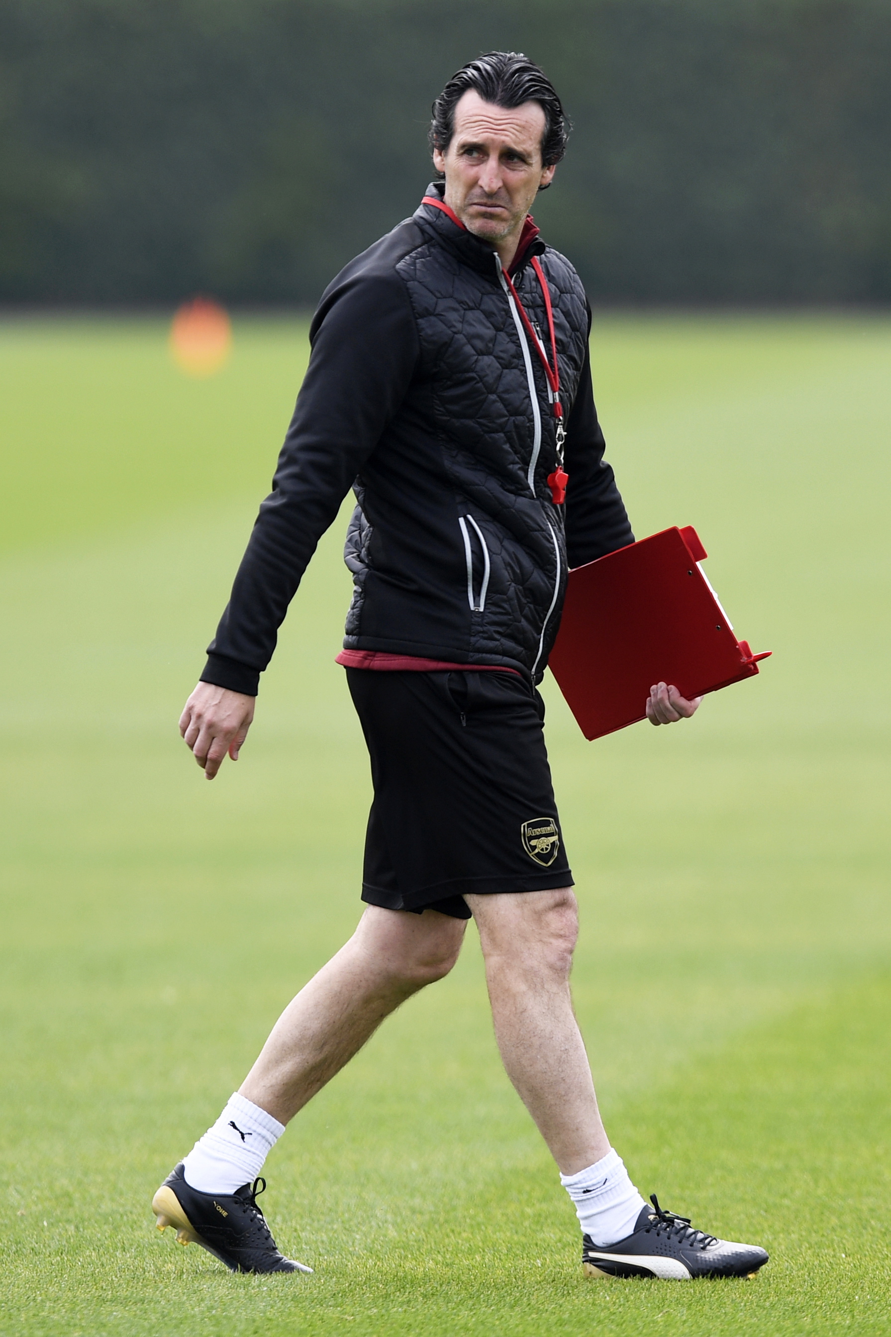 2025上海明日之星冠军杯足球赛圆满落幕，颁奖仪式进行